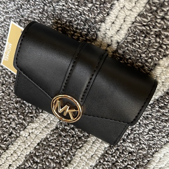 MICHAEL KORS CARMEN MEDIUM LOGO AND FAUX LEATHER WALLET BLACK - Picture 8 of 16